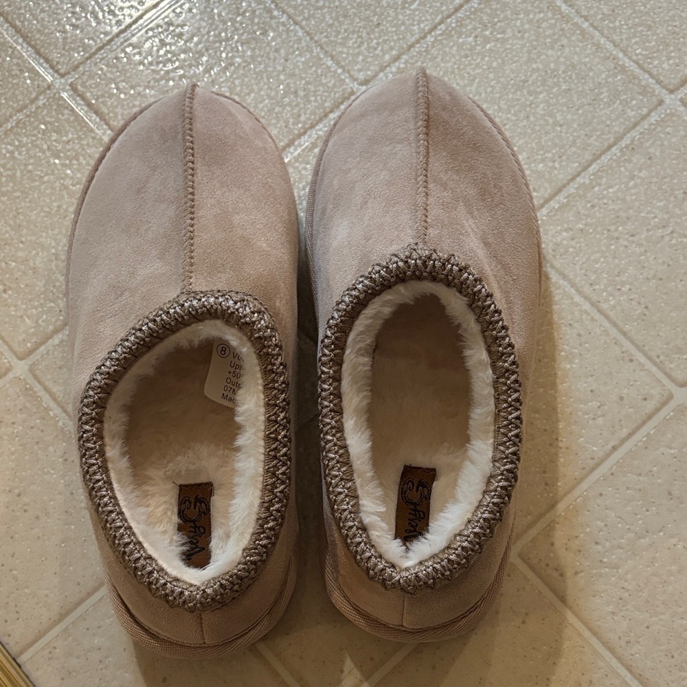 Very G Sparks shoes NWOT